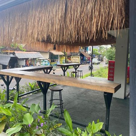 Paca'S Reggae Bar & Hostel Ambat エクステリア 写真